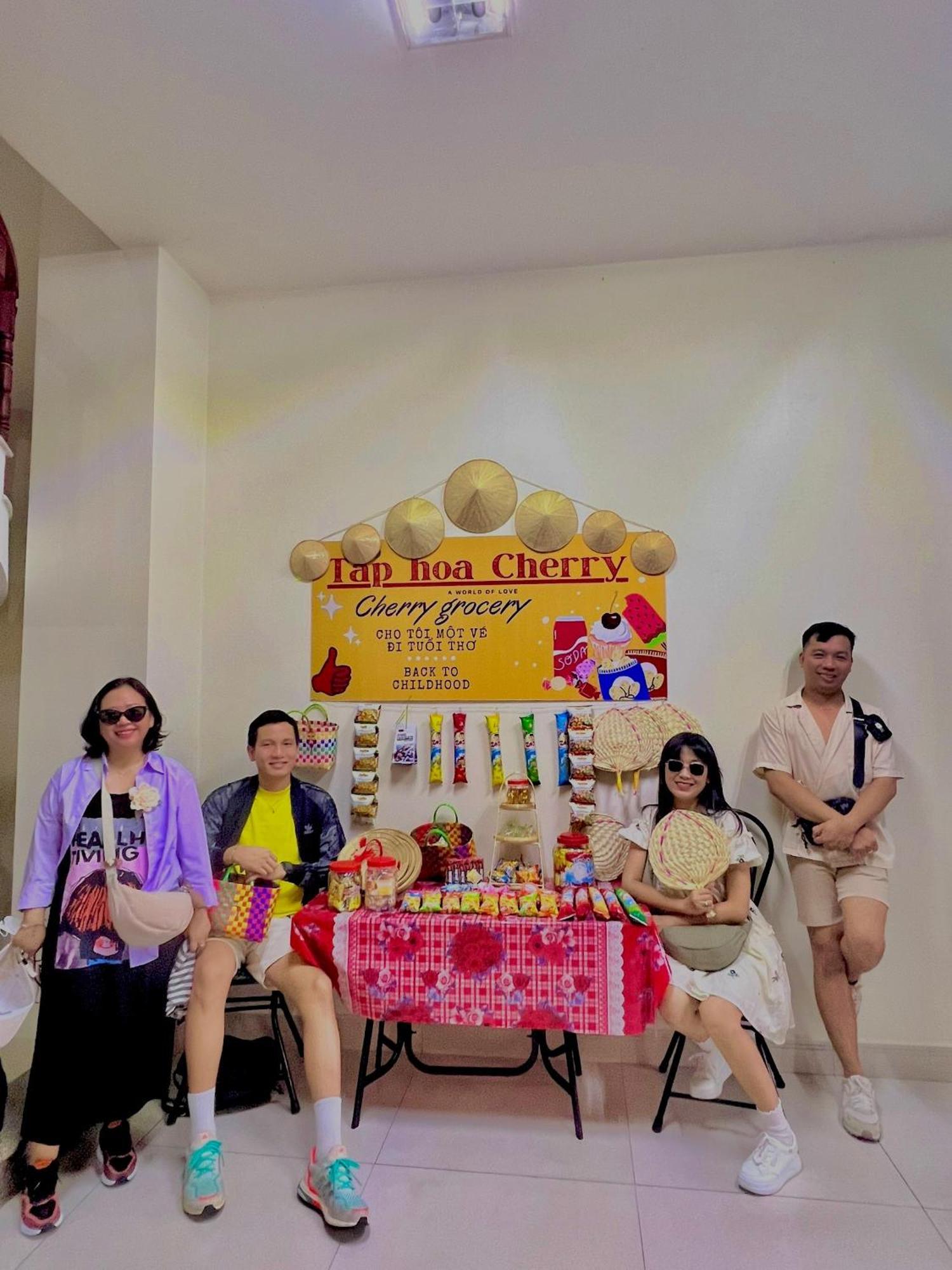 Cherry Homestay - Hoang De Motel チャウドック エクステリア 写真