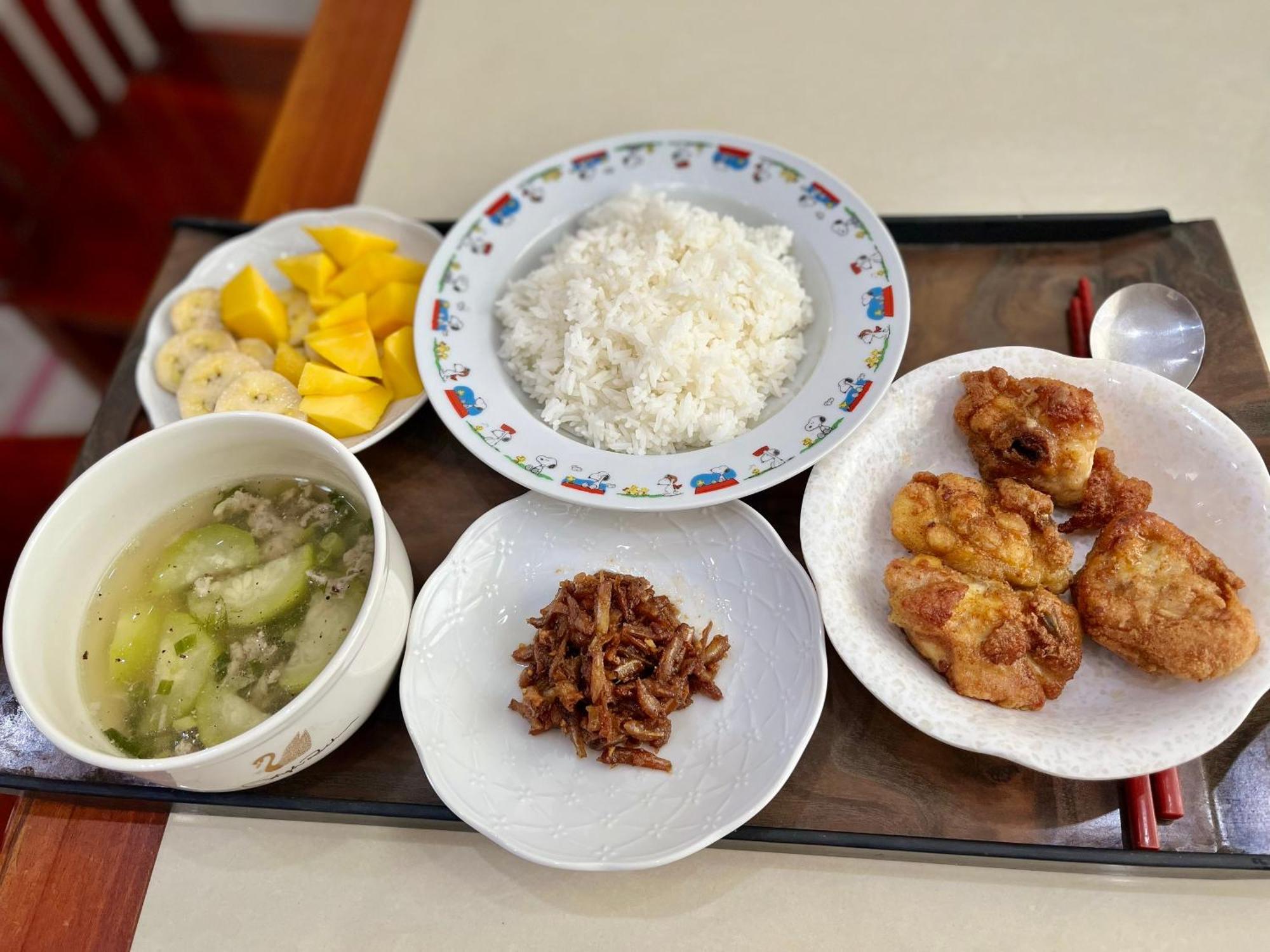 Cherry Homestay - Hoang De Motel チャウドック エクステリア 写真